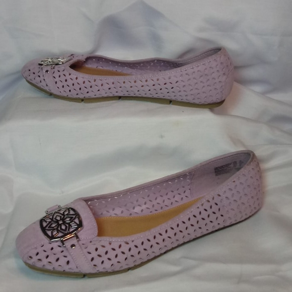 Christian Siriano Flats - Picture 3 of 7